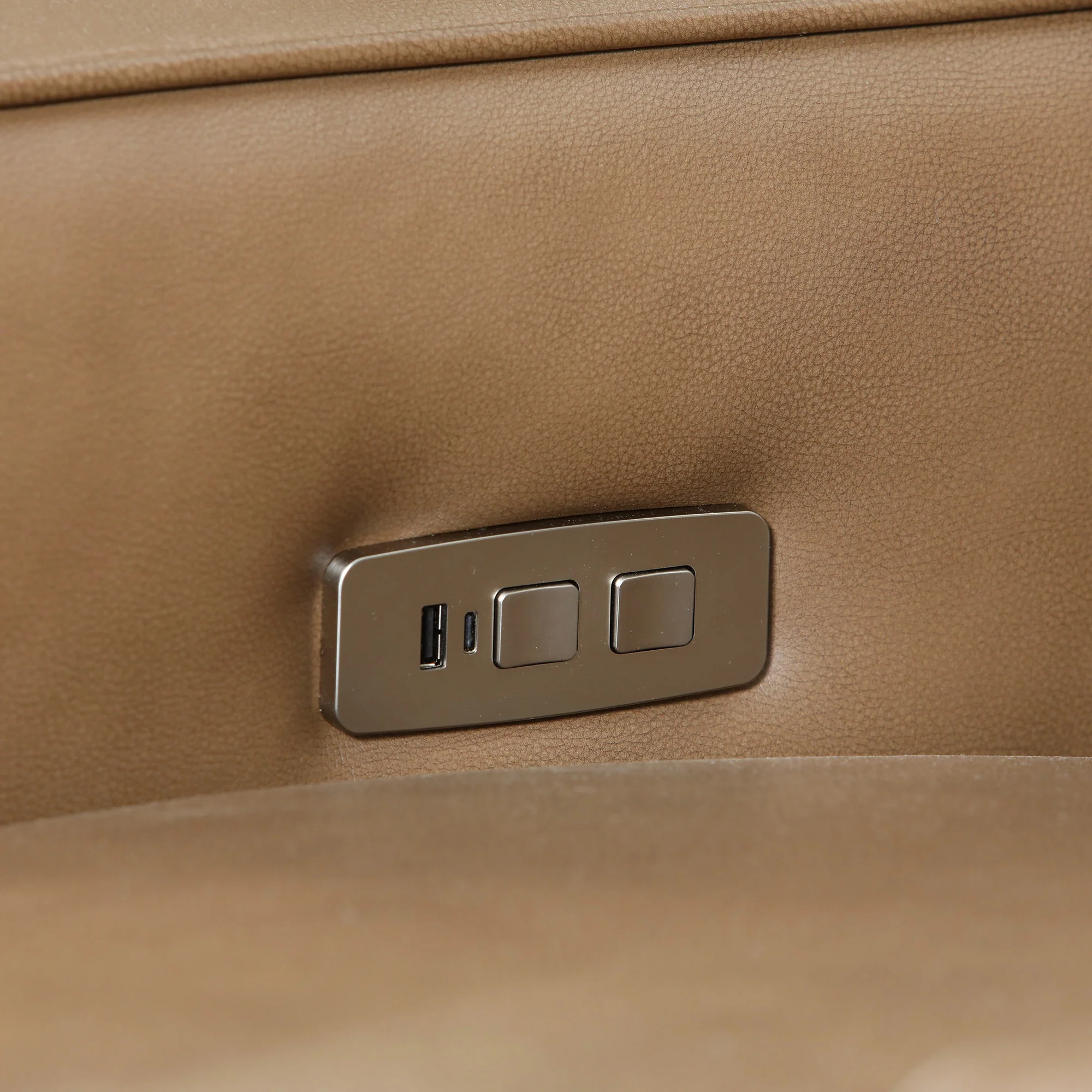 Primrose Hill Leather Power Reclining Loveseat - Image 7