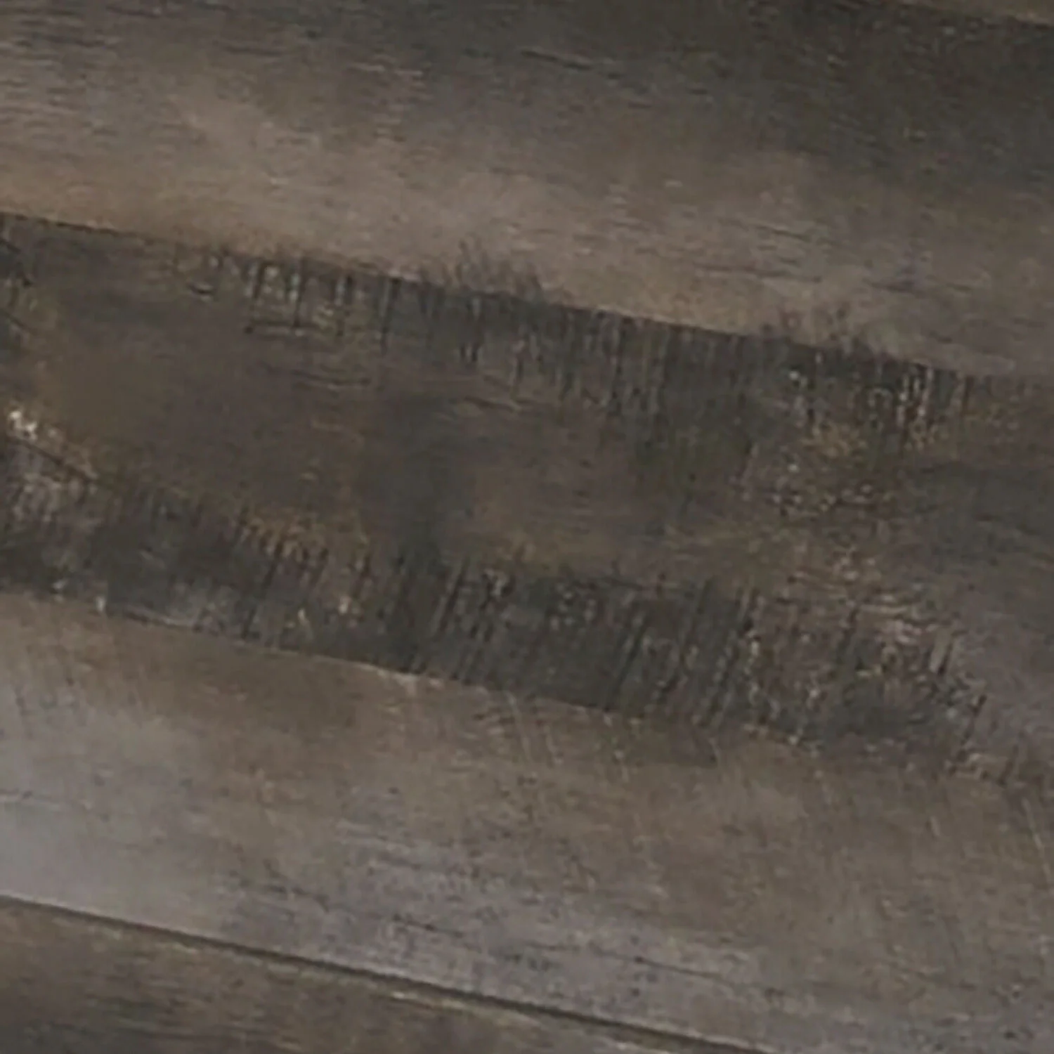 Wynnlow Dresser - Image 3